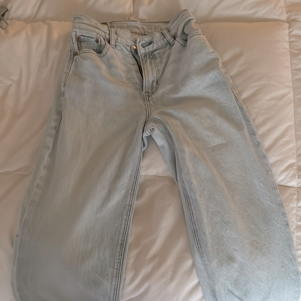 American eagle strigid jeans